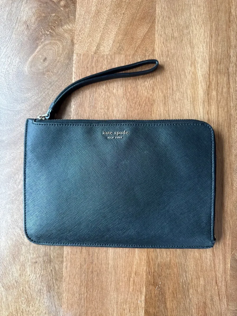 Kate Spade New York Black Saffiano Leather Wristlet Pouch Clutch Gold Zip